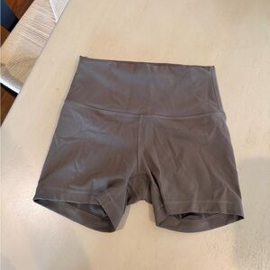 lululemon wunder train shorts